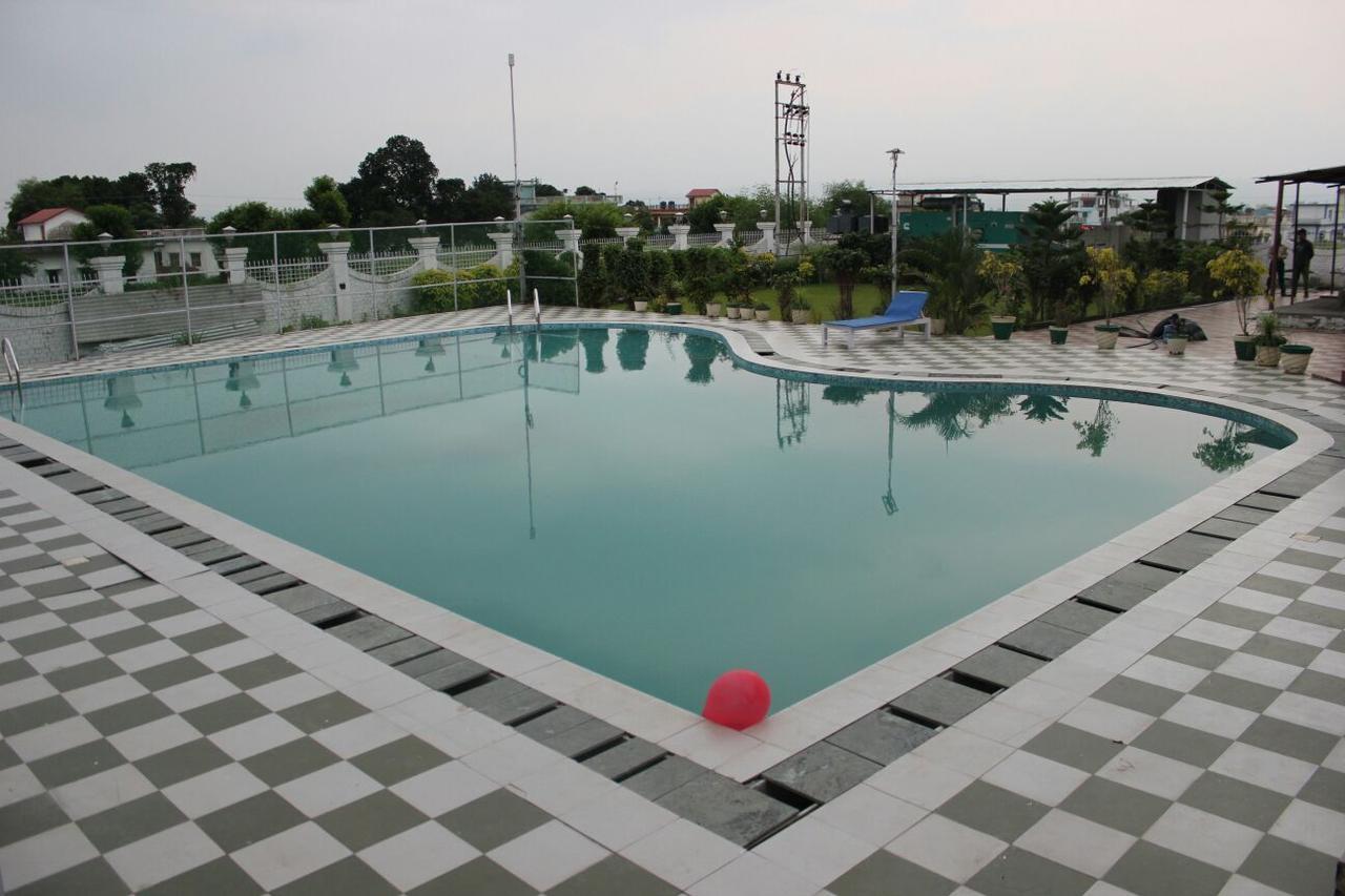 Hotel Padmini Palace Rāni Pokhri Exteriér fotografie